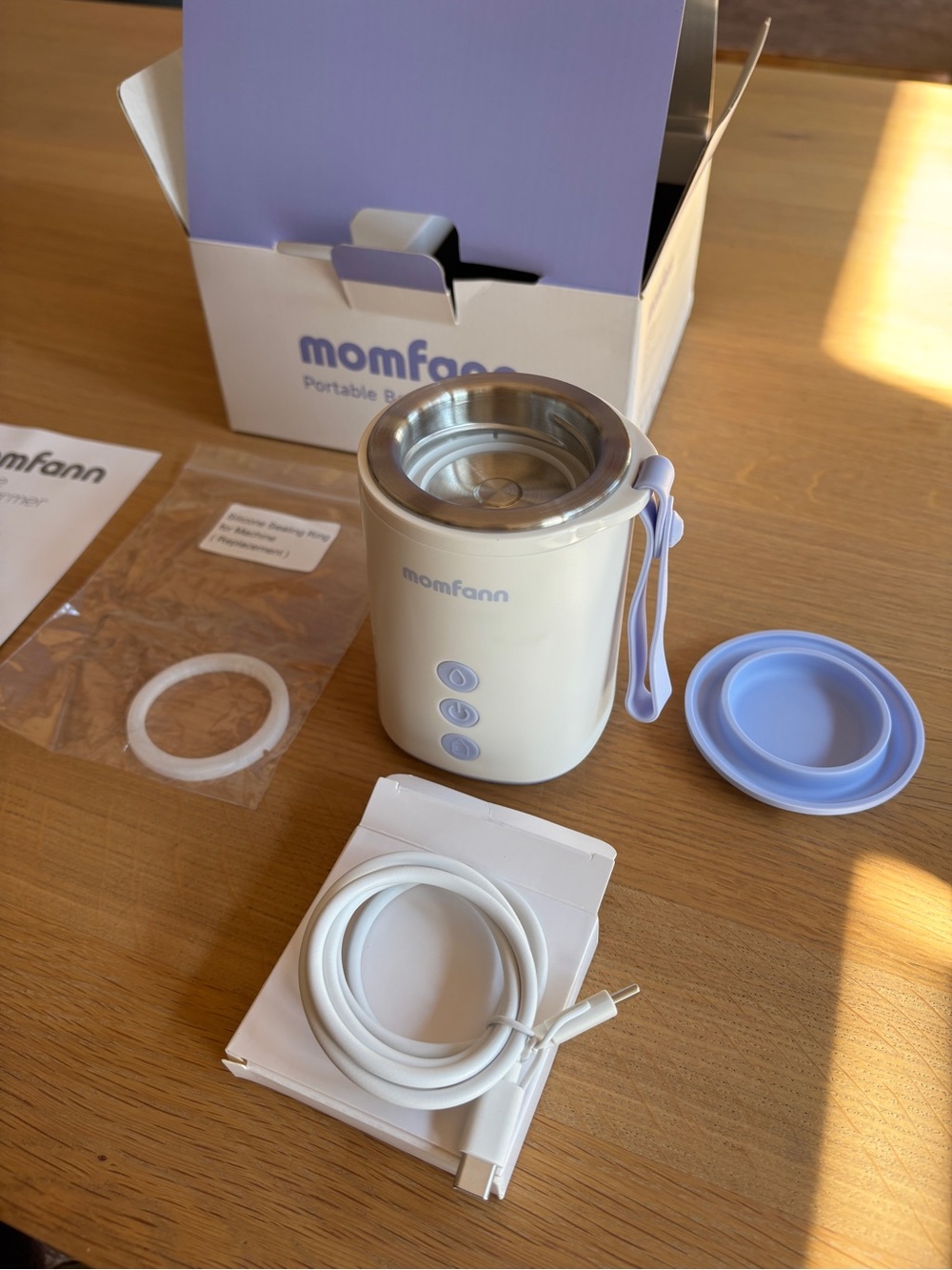 NWOT Momfann Portable Milk Warmer Brand New